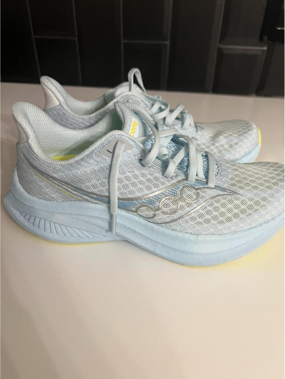 Size 8.5 - Saucony Endorphin Speed 5 Ice Melt W - Never Worn NWT - Picture 2 of 6